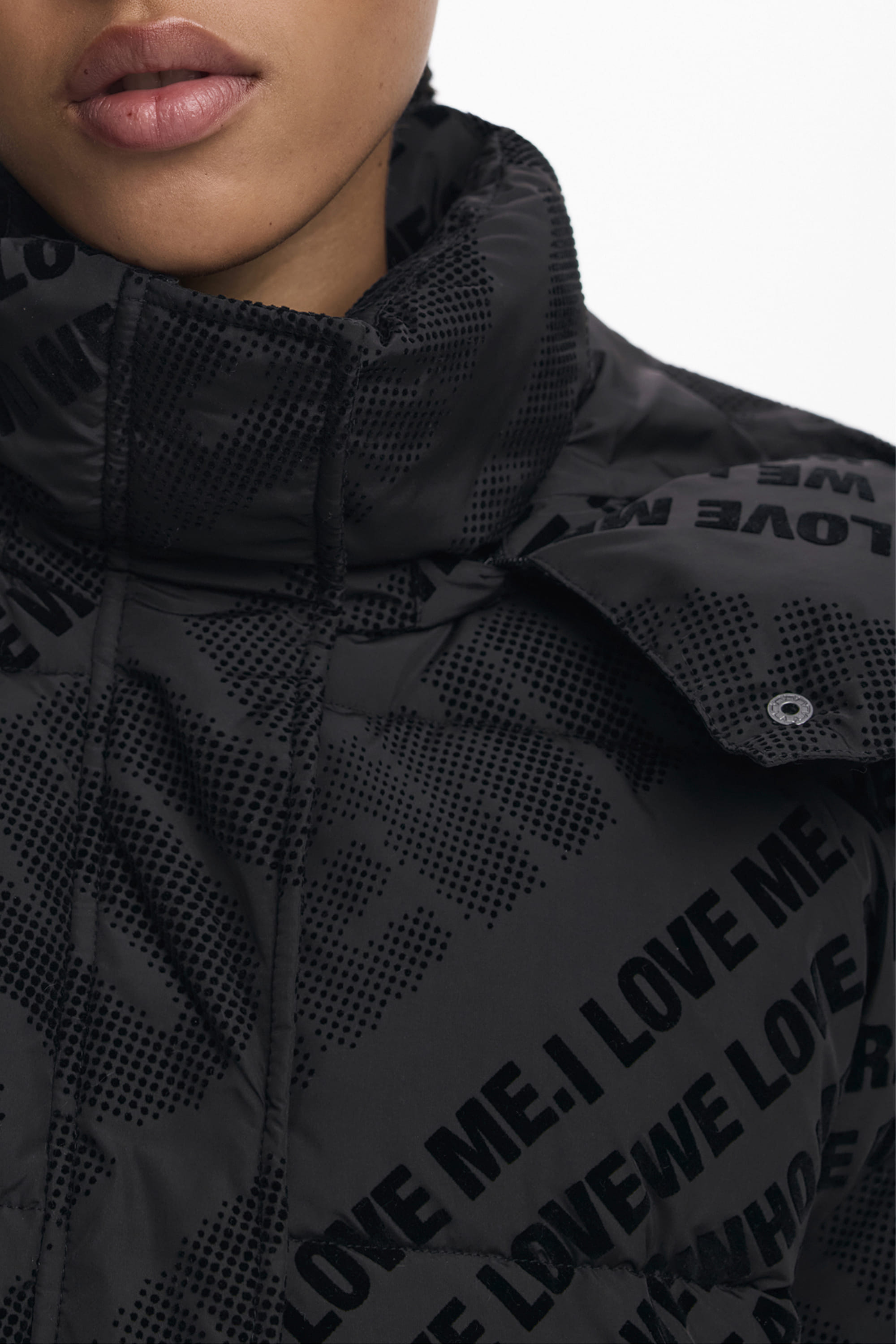 Jackets 25WWEW23 Black Regular Fit - Image 3